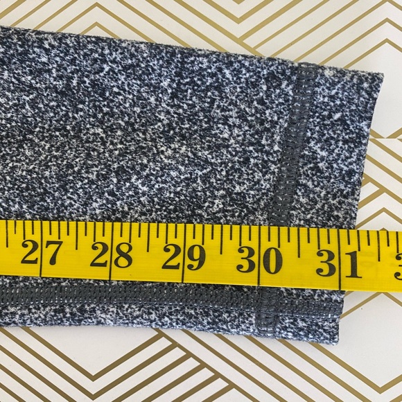 Lululemon leggings in gray and black - Picture 13 of 13